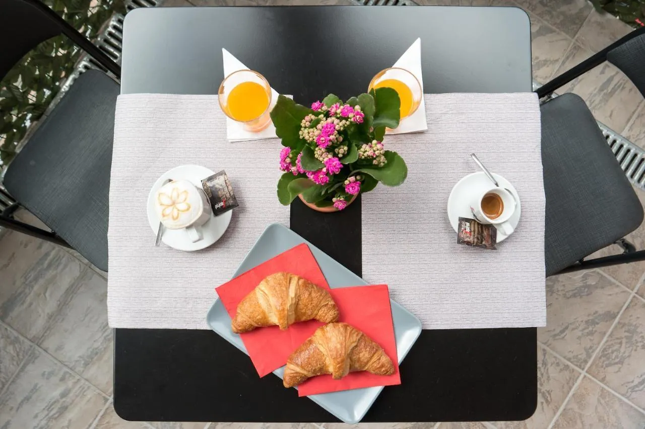 Venice Rooms Mestre Guest house